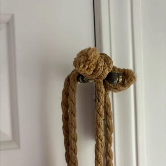 Vintage Italian Tan Crochet/macrame Drawstring Bag - Picture 5 of 9